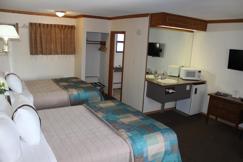 Canadas Best Value Inn Calgary Exterior photo