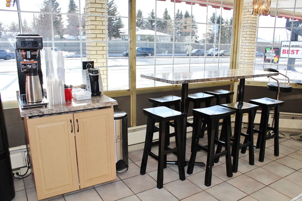 Canadas Best Value Inn Calgary Facilities photo